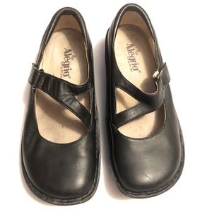 Alegría Dayna black leather Mary Jane style shoes